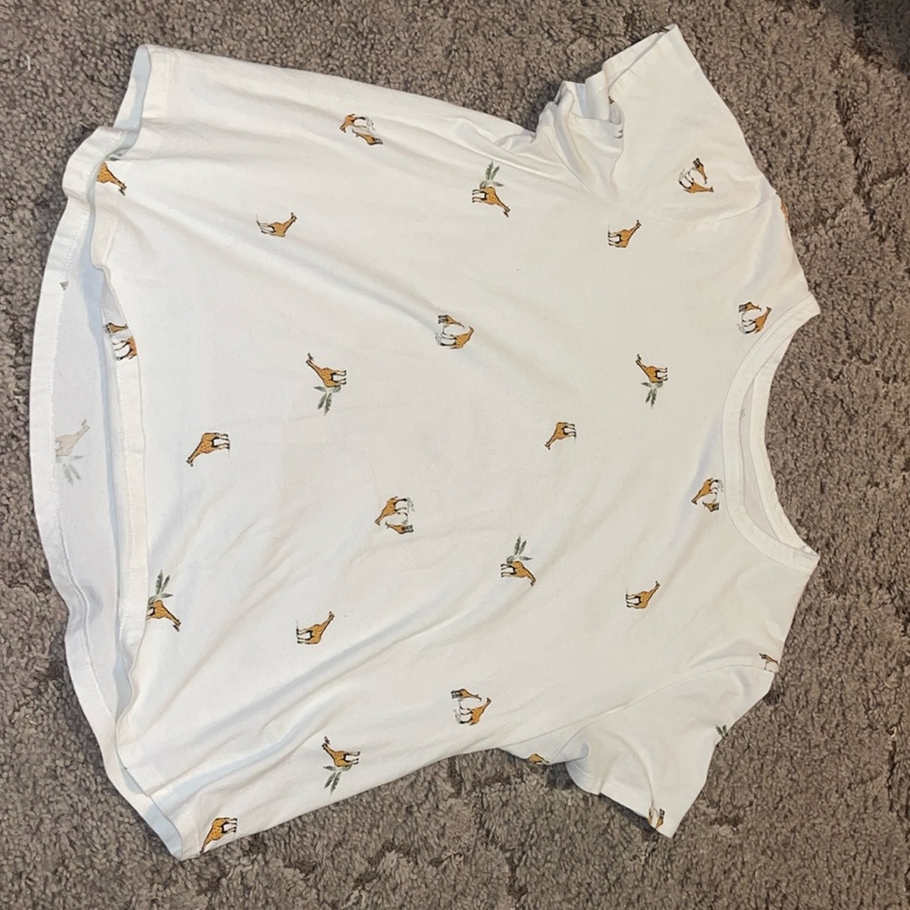 Old Navy T-shirt
